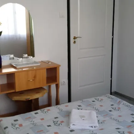 Alojamento de Acomodação e Pequeno-almoço Bélkő Panzió *